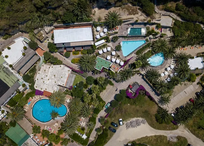 Semiramis Hotel De Charme & Pools