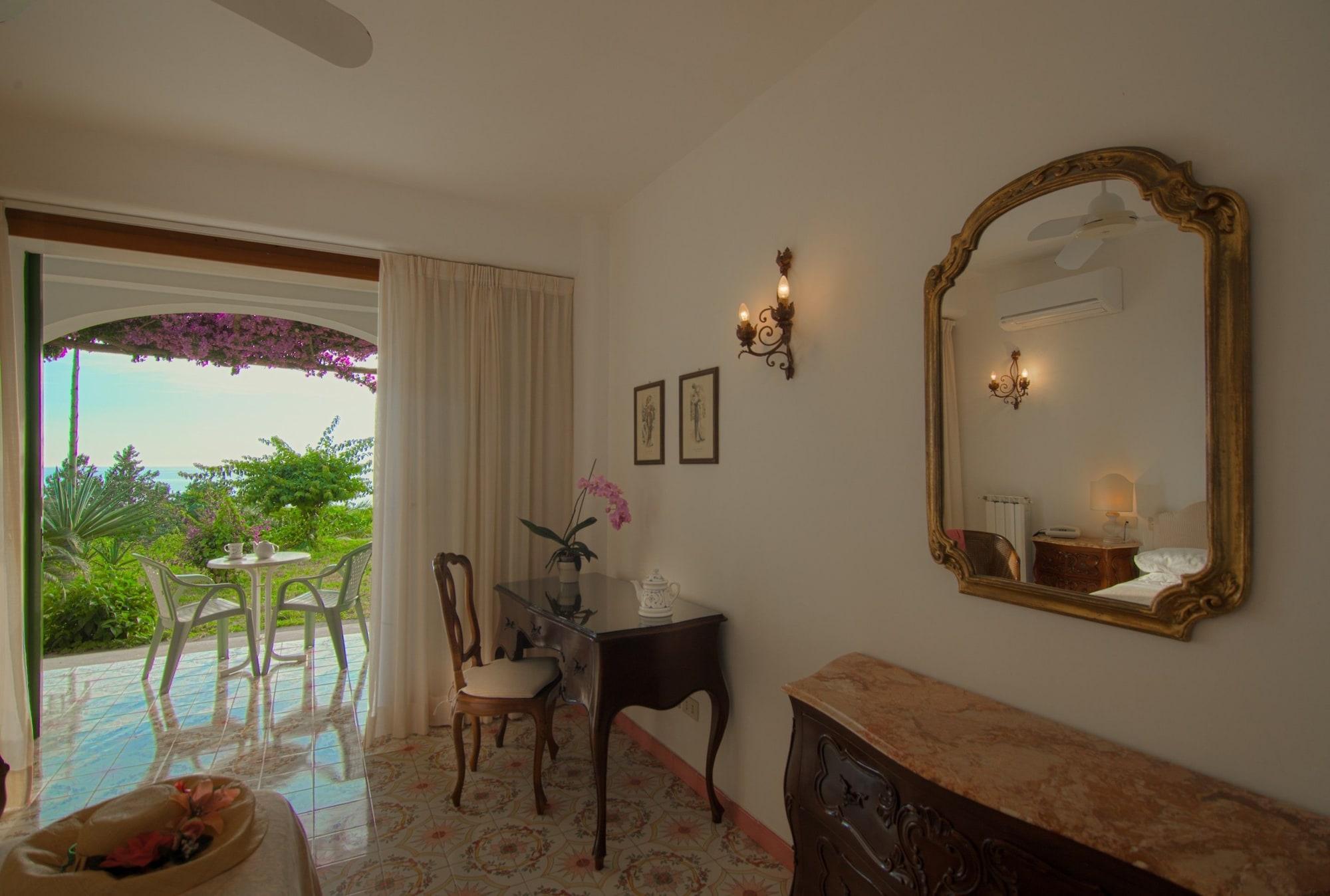 Semiramis De Charme & Pools Forio di Ischia