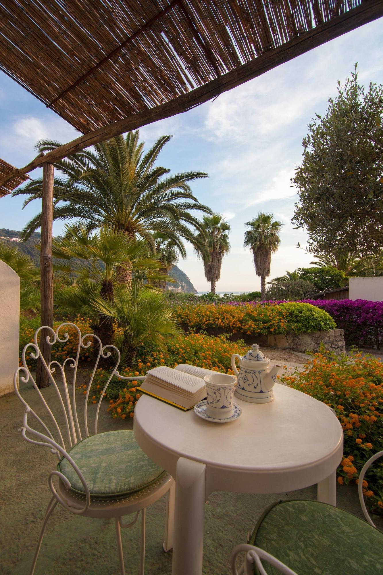 Hotel Semiramis De Charme & Pools