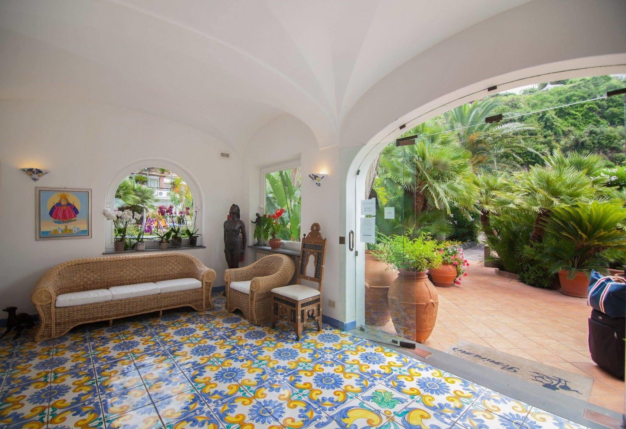 Semiramis De Charme & Pools Forio di Ischia