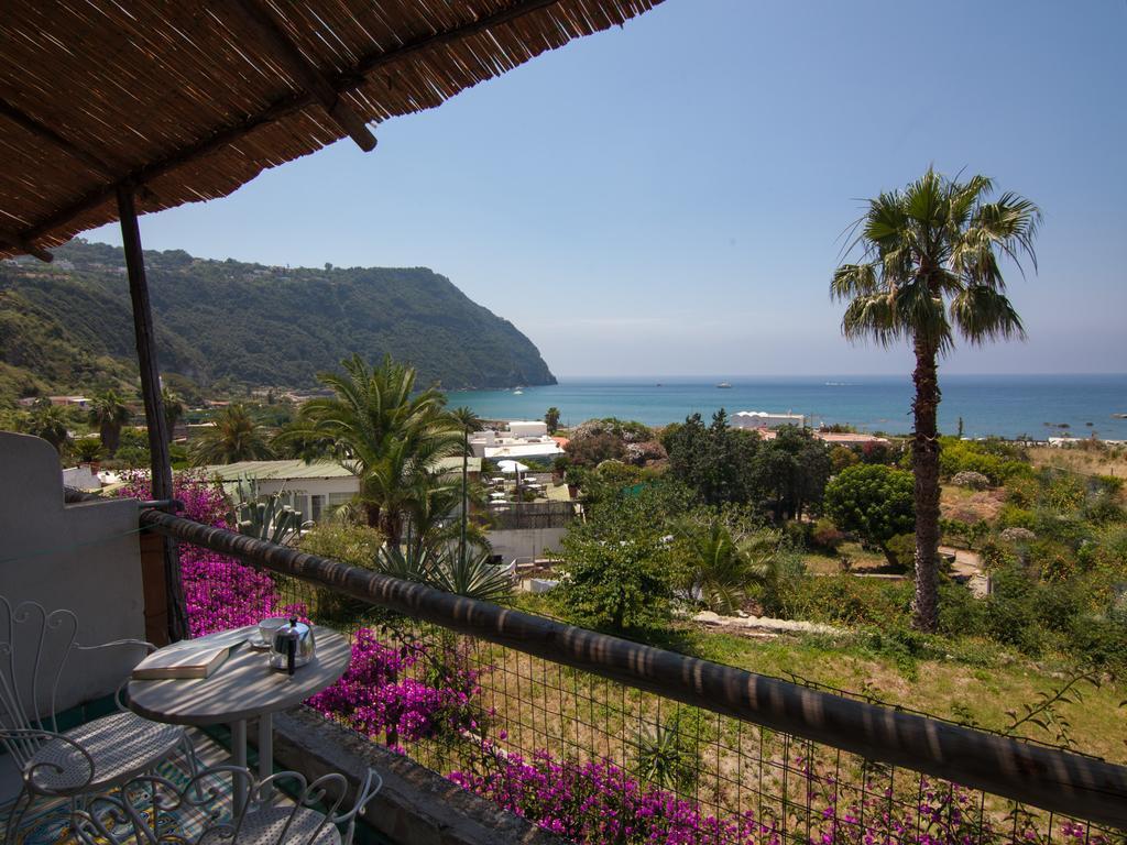 Hotel Semiramis De Charme & Pools